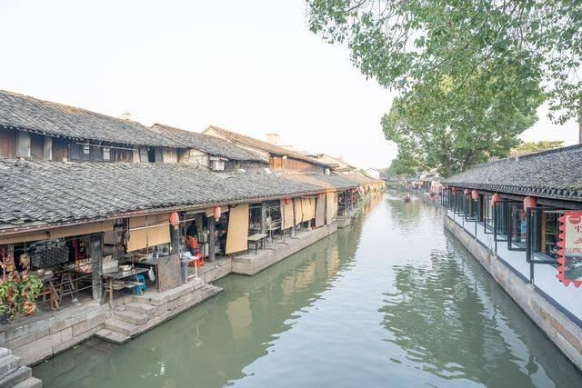 “志愿红”绘就乡村文化旅游节最美底色